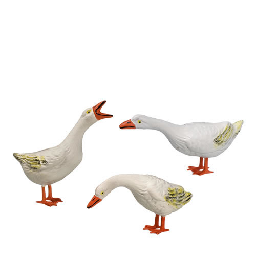 Group of 3 geese with tin legs, to 4.5 up to 4.75 in. figures