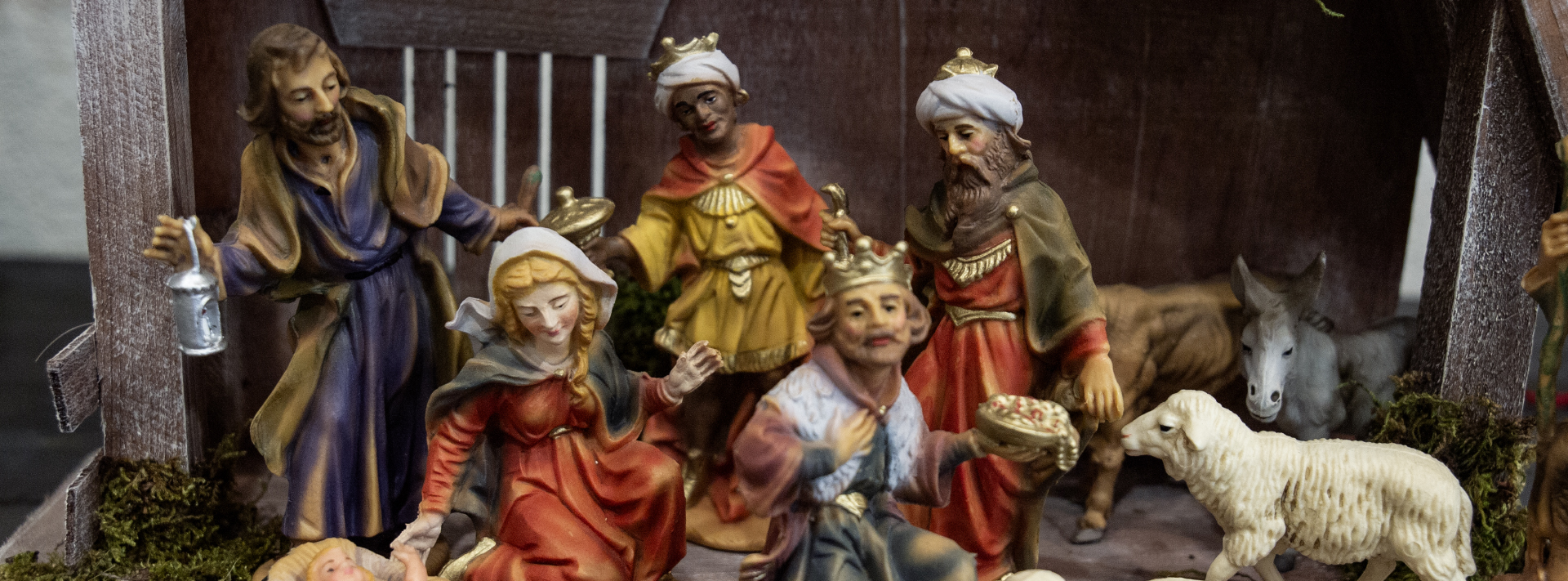 Resin Nativity figures
